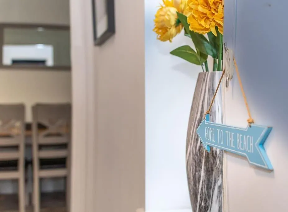 Rockpool Cottage The Bay Filey, 3 Bed Sleeps 6 Dog Friendly Holiday home